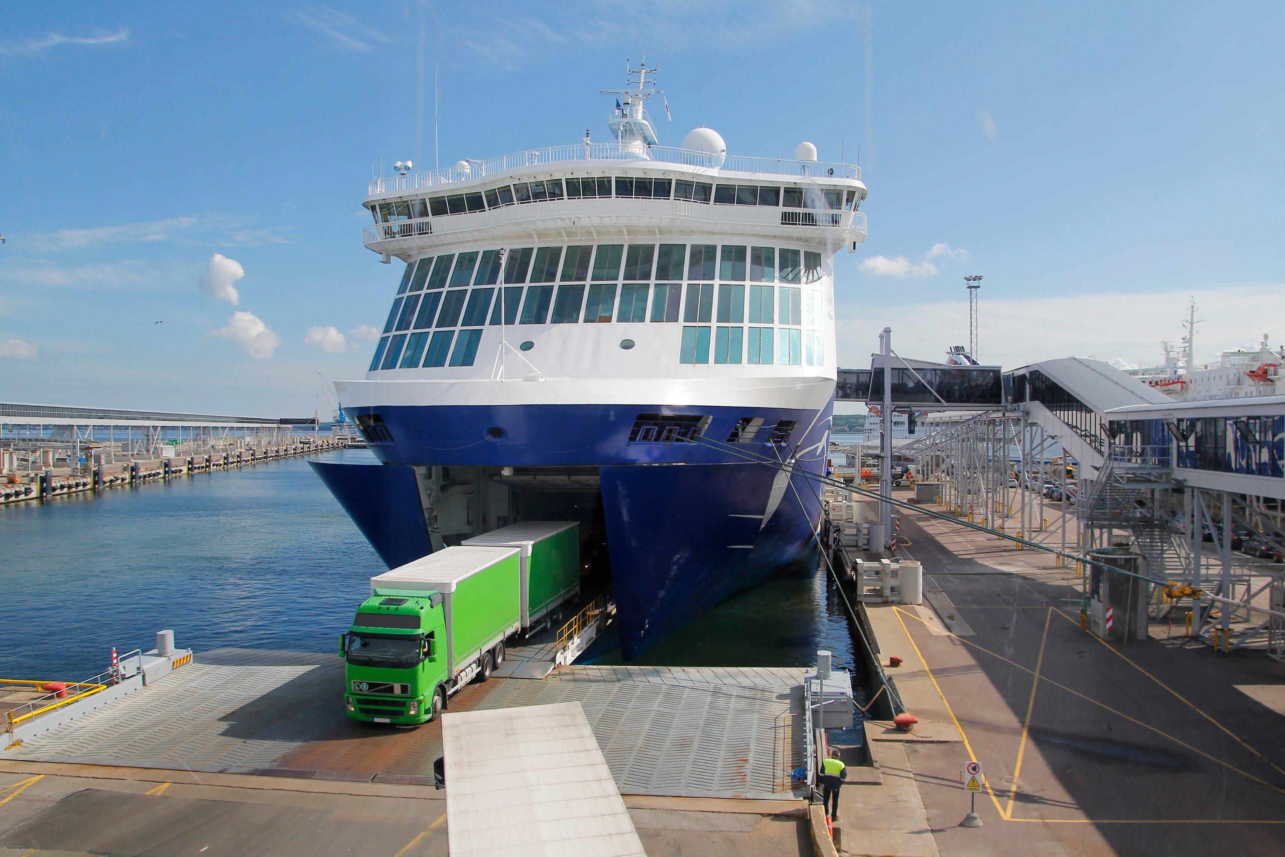 Food imports from EU via short straights- new food safety risks for UK consumers